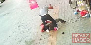 Eski eş dehşeti: Sokak ortasında defalarca bıçakladı