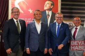 Bandırma Belediye Başkanı Dursun Mirza Yeni Parti'ye katıldı
