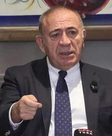 CHP İstanbul’da Gürsel Tekin bilmecesi: Görevden alındı mı alınmadı mı?