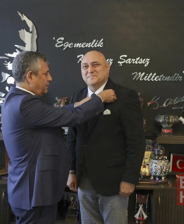 Yatağan Belediye Başkanı Mesut Günay Yeni Parti'ye geçti