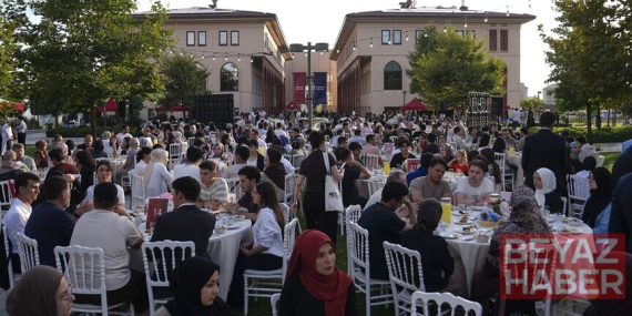 İbn Haldun Üniversitesi Mütevelli Heyeti TercihFest'26'da aday öğrencilerle buluştu