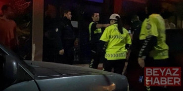 Ehliyetsiz ve alkollü sürücü ile yanındaki arkadaşları, polise zor anlar yaşattı