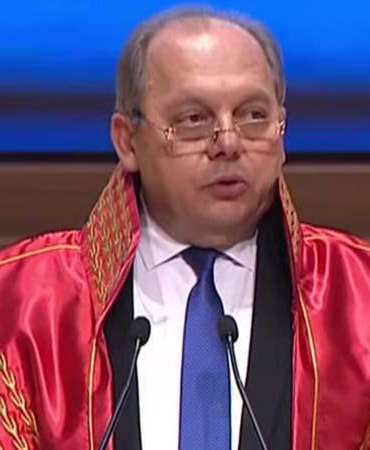 Yargıtay Başkanı Kerkez: Teknoloji insanın yerinde değil, insanın yanında olmalıdır