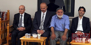 Bakan Şimşek, yeğeninin taziyesine katıldı