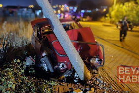 Çanakkale otomobil, yolun karşına geçmeye çalışan aileye çarptı: 1 ölü, 4 yaralı
