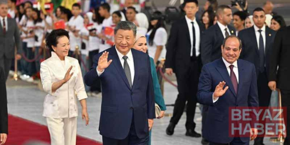 Çin Devlet Başkanı Şi Cinping, Mısır’da