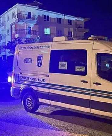 Alacak kavgasında arkadaşını öldürdü