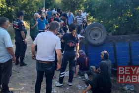 Fındık işçilerini taşıyan traktör devrildi: 18 yaralı