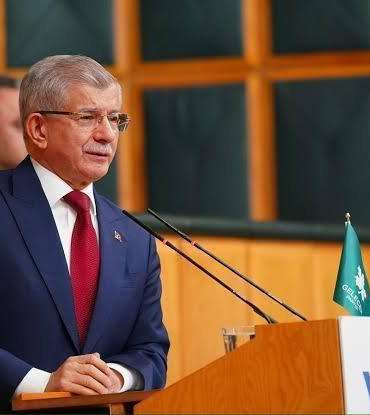 Ahmet Davutoğlu hakkında soruşturma