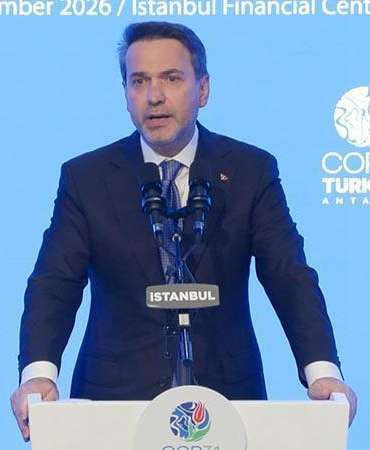 Bakan Bayraktar: Türkiye; güneş, rüzgâr, hidroelektrik ve jeotermal kaynaklar bakımından önemli potansiyele sahiptir