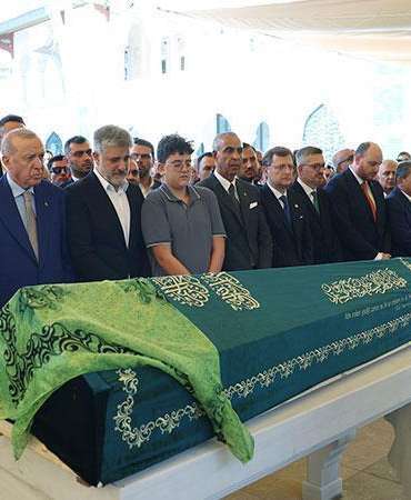 Cumhurbaşkanı Erdoğan, AK Parti Milletvekili Önen’in kızının cenazesine katıldı