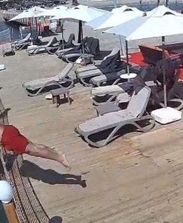 İskeleden sığ suya balıklama atlayan tatilci öldü