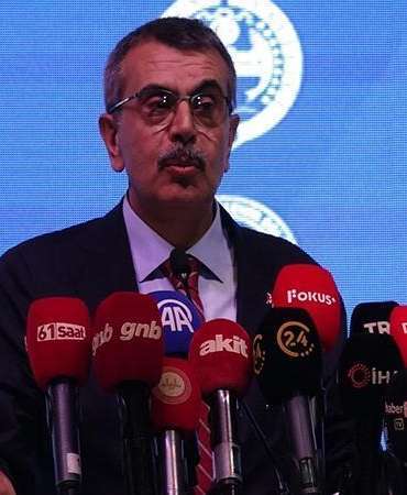 Bakan Tekin: İmam hatip okulları 28 Şubat’tan önceki noktaya gelmiş durumda