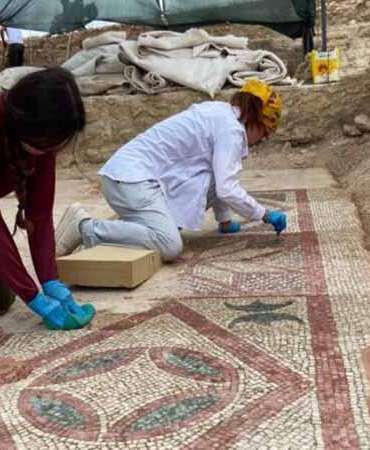 Pompeiopolis Antik Kenti’nde 105 metrekarelik zemin mozaiği açığa çıkarıldı