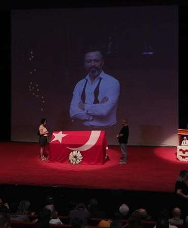 Serhat Kılıç için Harbiye Muhsin Ertuğrul Sahnesi