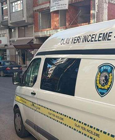Evde kardeşleri tarafından ölü bulundu