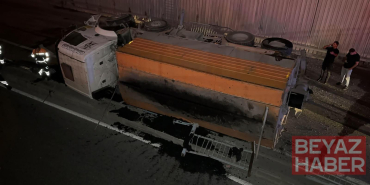 Avcılar’da asfalt kamyonu virajı alamayarak alt geçit yoluna düştü: 1 yaralı