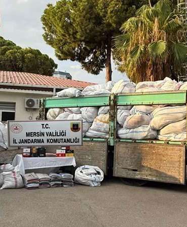 Mersin’de 50 milyon TL’lik kaçak giyim operasyonu