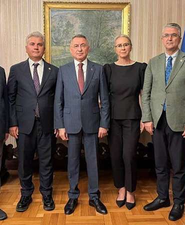 TBMM Dışişleri Komisyonu Başkanı Oktay, Çekya’da