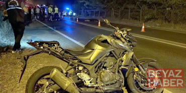 Devrilen motosikletten midibüsün altına savrulan sürücü hayatını kaybetti