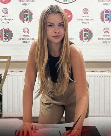 Turgutluspor, 22 yaşındaki Zeynep Mestan