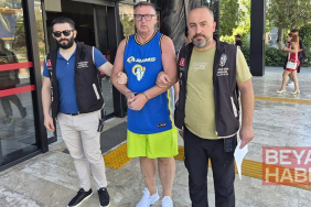 Otel personeliyle tartışıp, Türk bayrağına tüküren İngiliz turist tutuklandı