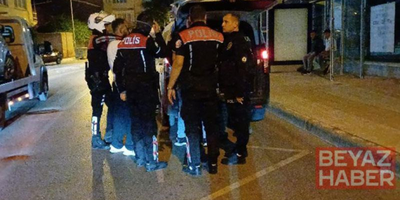 Ehliyetsiz sürücünün aracında 680 uyuşturucu hap ve metamfetamin ele geçirildi