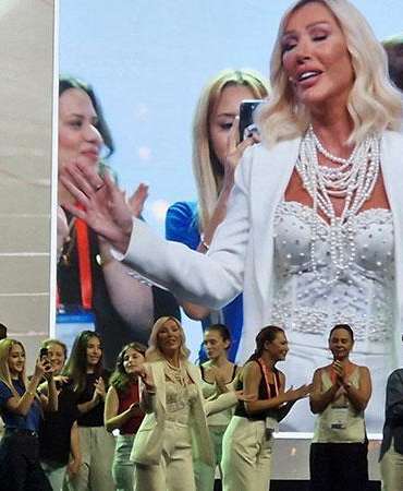 Seda Sayan: Asıl 7 kere evleneni dinleyeceksin