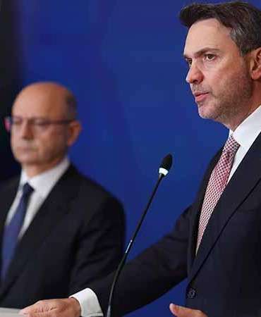 Bakan Bayraktar: Türkiye ve Azerbaycan üç önemli hatla dünyaya yeni şeyler öneriyor