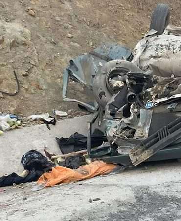 Adana’da otomobil takla attı: 1’i ağır 6 yaralı