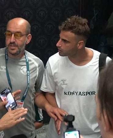Deniz Türüç, TFF Temsilcisiyle tartıştı