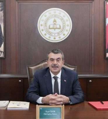 Bakan Tekin