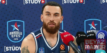 Mike James: Anadolu Efes