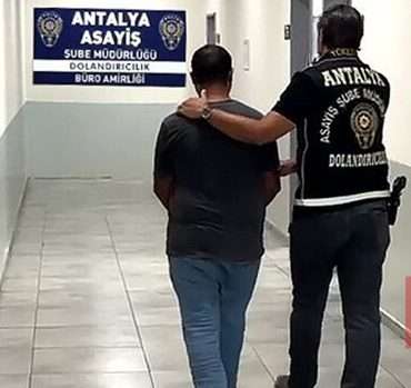 1,5 milyonluk ziynet eşyası ve dövizi almaya gelmişti: Sahte MİT'çi tutuklandı