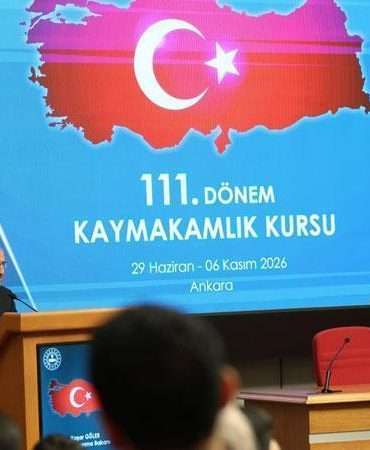 Bakan Güler, kaymakam adaylarıyla bir araya geldi