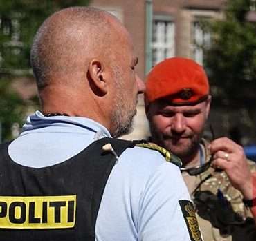 Danimarka'da alarm: Savunma Bakanı'nın evinin yakınında şüpheli drone... 'Evde kalın' çağrısı yapıldı