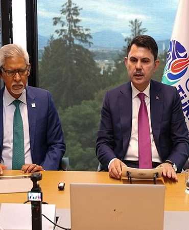COP31 Başkanı Kurum, Cenevre’de ‘İklim Eylem Zirvesi Liderler Diyaloğu Programı’na katıldı