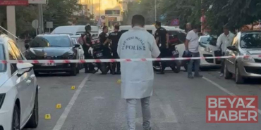 Cadde ortasında silahlı kavga; 2’si yoldan geçen 3 kişi yaralandı