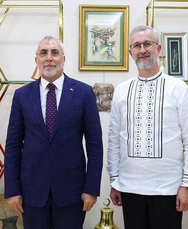 Bakan Işıkhan: Türkiye ve Ukrayna arasındaki dostluk ve dayanışmanın daha da güçleneceğine inanıyoruz