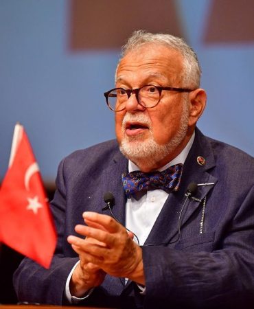 Prof. Dr. Celal Şengör’den gençlere: Merak edin, öğrenin, problemlerden yılmayın
