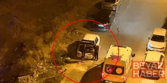 Gece yarısı kornası takılı kalan otomobil, mahalleyi ayağa kaldırdı