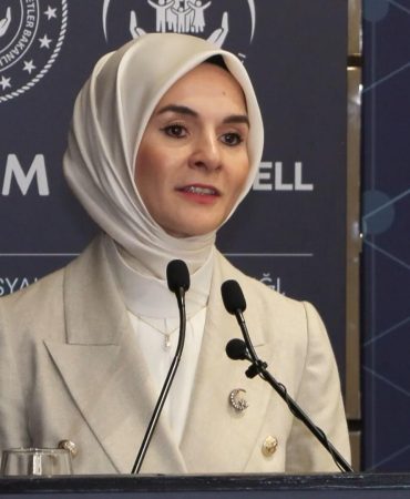 Bakan Göktaş: Kadınların yapay zeka alanında yetkinleşmesini destekleyeceğiz
