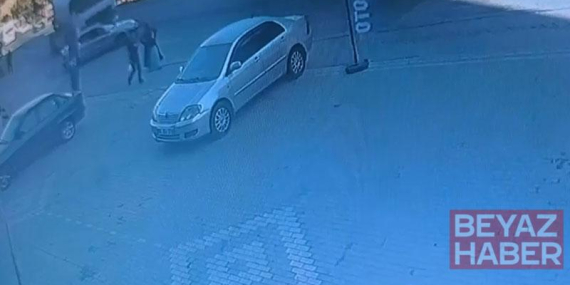 Beton mikseri ile otomobilin çarpıştığı kaza kamerada