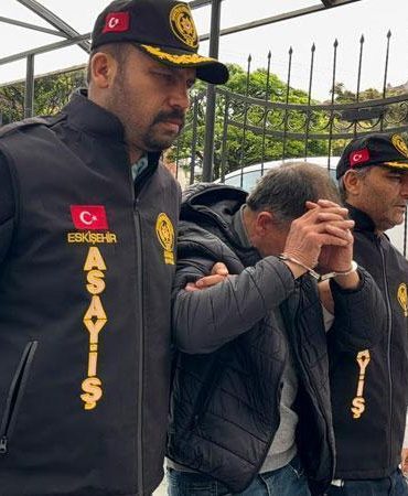 25 yıl hapis cezasıyla aranan hükümlü, 9 yıl sonra Eskişehir