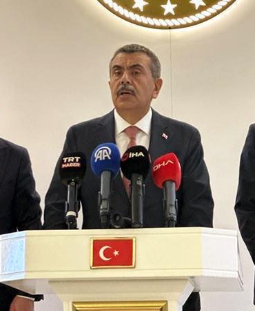 Bakan Tekin: Türkiye, PISA 2025’te üç alanda da performansını artıran tek ülke