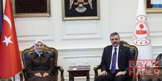 Bakan Çiftçi: Vatandaşın ihtiyacını doğru zamanda ve yerinde ihtiyaçlarını görmekle mükellefiz