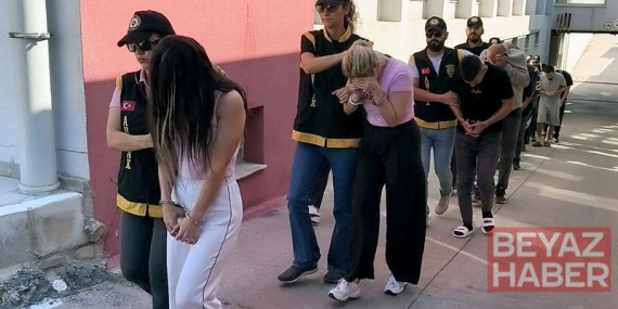 Fuhuş operasyonu düzenlenen masaj salonu ve güzellik merkezleri müşterilerine katalog göndermiş