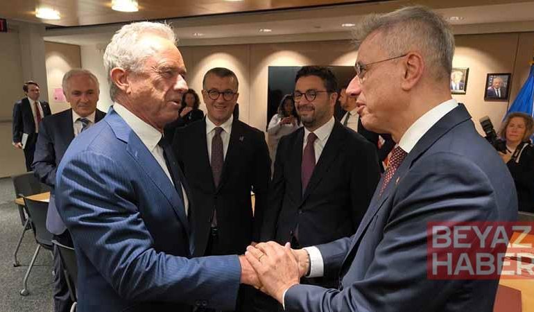 Sağlık Bakanı Memişoğlu, ABD Sağlık Bakanı Kennedy ile bir araya geldi
