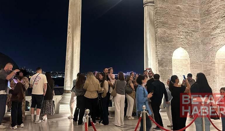 Topkapı Sarayı’nda gece ziyaretlerine yaz sezonunda 32 bine yakın kişi katıldı