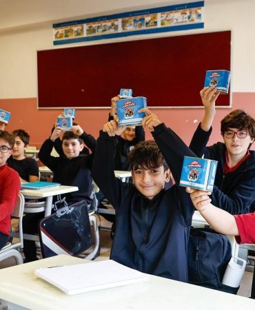 ‘İyilikte Yarışan Sınıflar Projesi’ okullarda yeniden başladı